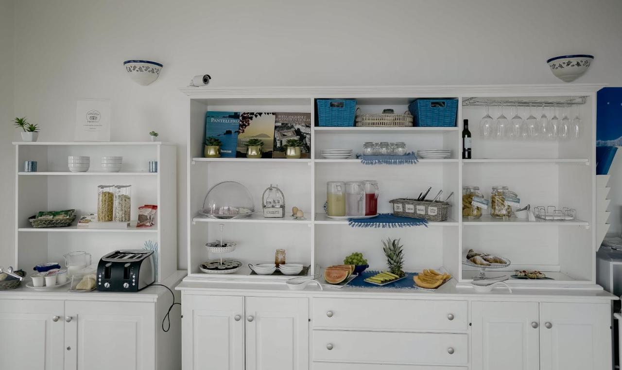 'A Alera Room & Breakfast Malfa  Extérieur photo