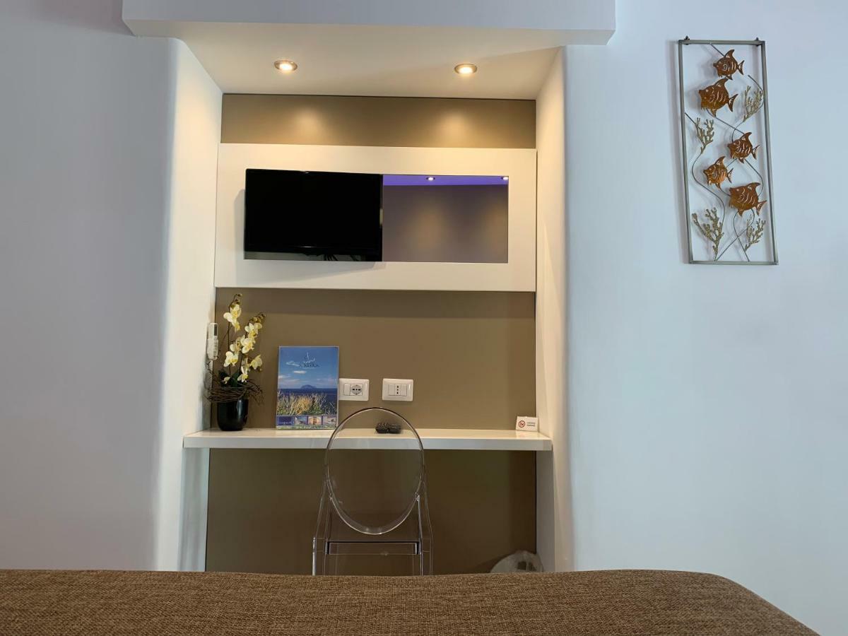 'A Alera Room & Breakfast Malfa  Extérieur photo
